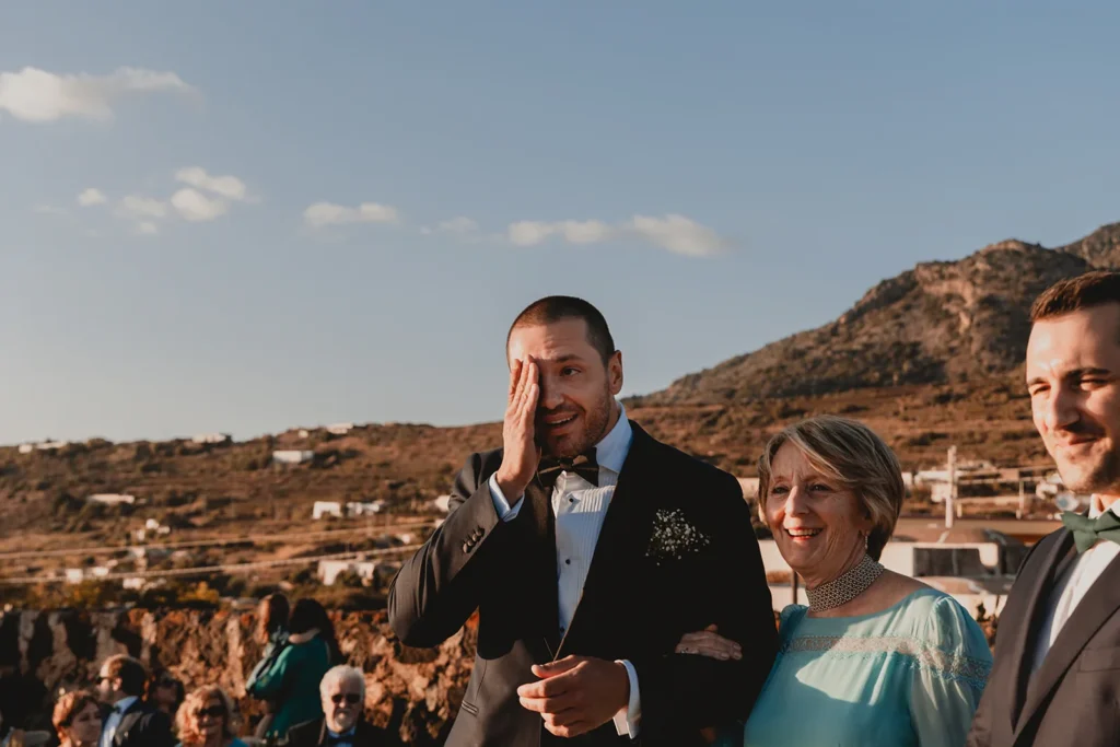 Emotional newlyweds at Giardini dei Rodo in Pantelleria.